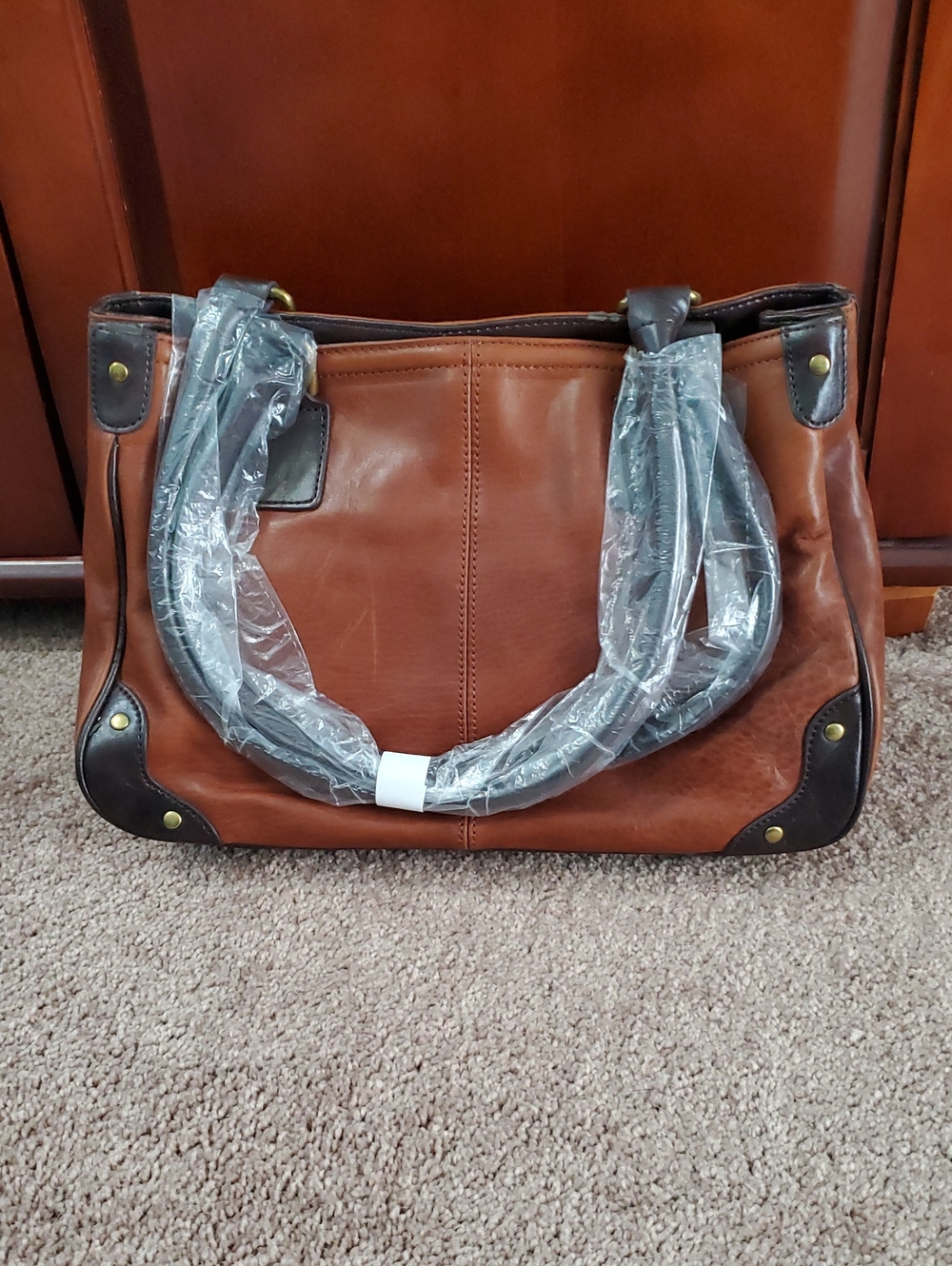 BRAND NEW!!  Tignanello Brown Leather Shoulder Bag with Dark Trim